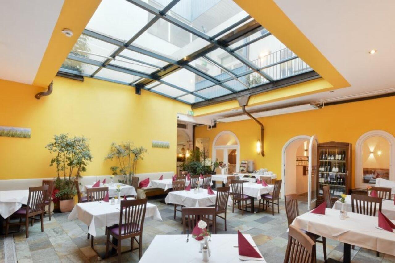 Boutique Hotel Dom - Rooms & Suites Graz Luaran gambar