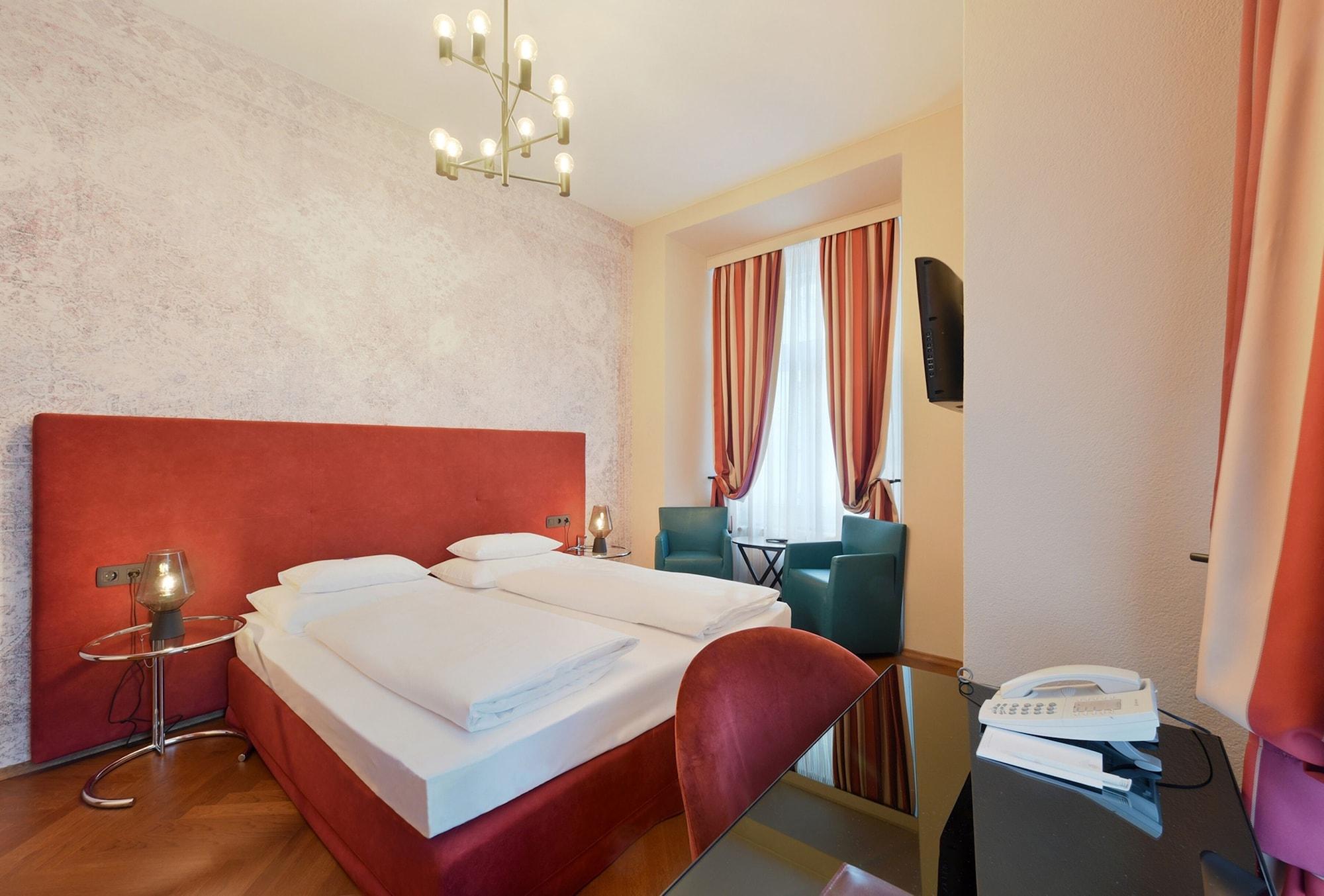 Boutique Hotel Dom - Rooms & Suites Graz Luaran gambar