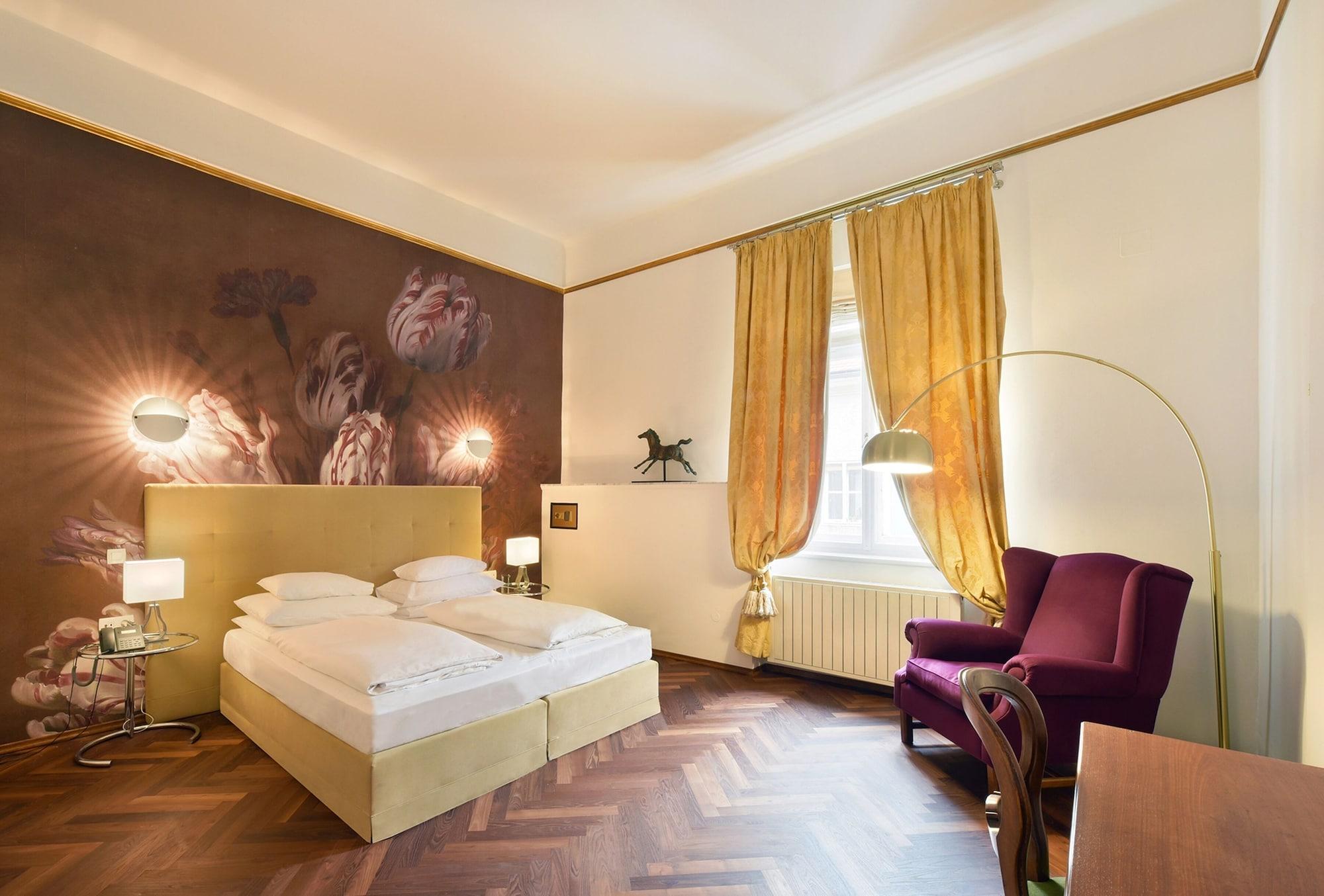 Boutique Hotel Dom - Rooms & Suites Graz Luaran gambar