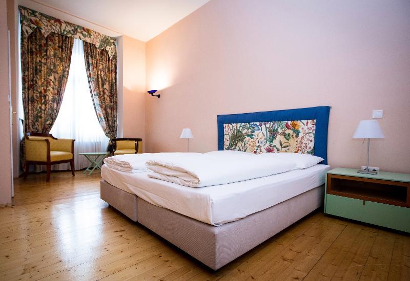 Boutique Hotel Dom - Rooms & Suites Graz Luaran gambar